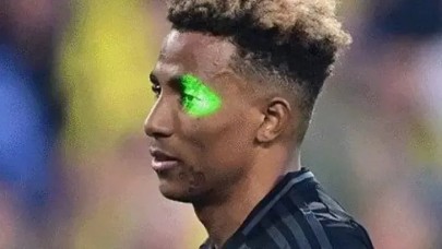 Gedson Fernandes'e lazer tutan taraftar 'spordan men' cezasıyla serbest bırakıldı