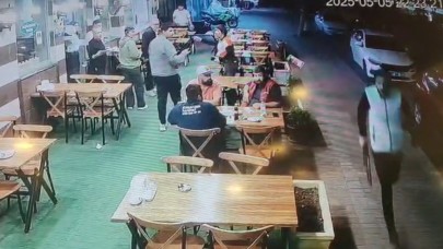 Herkes kaçtı, onlar izledi