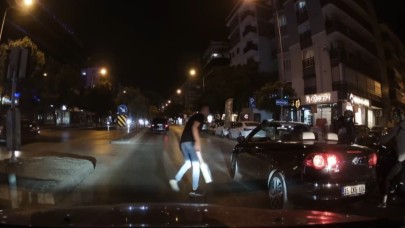 İzmir'de 'döner bıçaklı' trafik kavgası