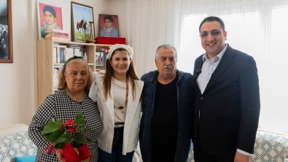 Yiğit'ten Balçovalı annelere ziyaret