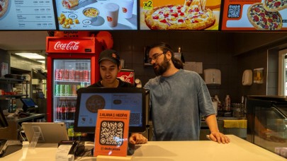 Engel tanımadı girdiği işte ayın elemanı seçildi