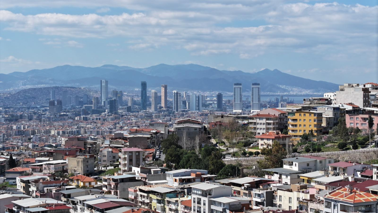 İzmir’de deprem ve heyelan riski araştırılıyor