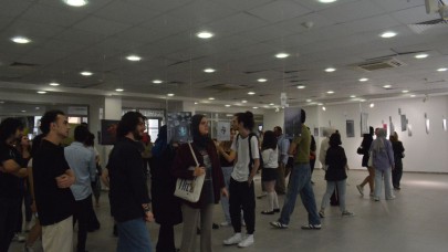 EÜ’de “Plak Kapağı Tasarımı Sergisi” düzenlendi