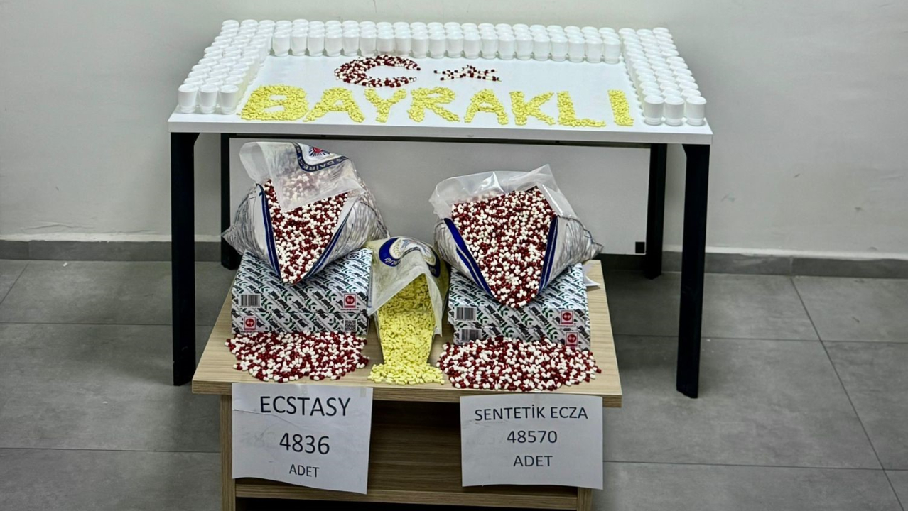 Bayraklı'da binlerce uyuşturucu hap ele geçirildi