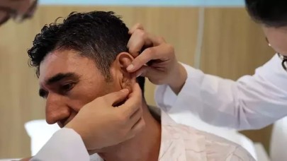 Kavgada ısırılıp koparılan kulak memesi yerine dikildi