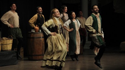 Uluslararası ödüllü ‘Limandaki Aşk' oyunu sergilendi