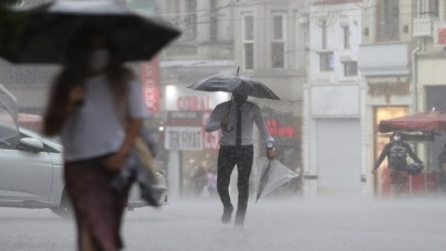 Meteorolojiden uyarı:  İzmir'e gök gürültülü sağanak yağış