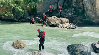 Yüksekova’da 8 gün önce derede kaybolan çocuk için arama çalışmaları devam ediyor