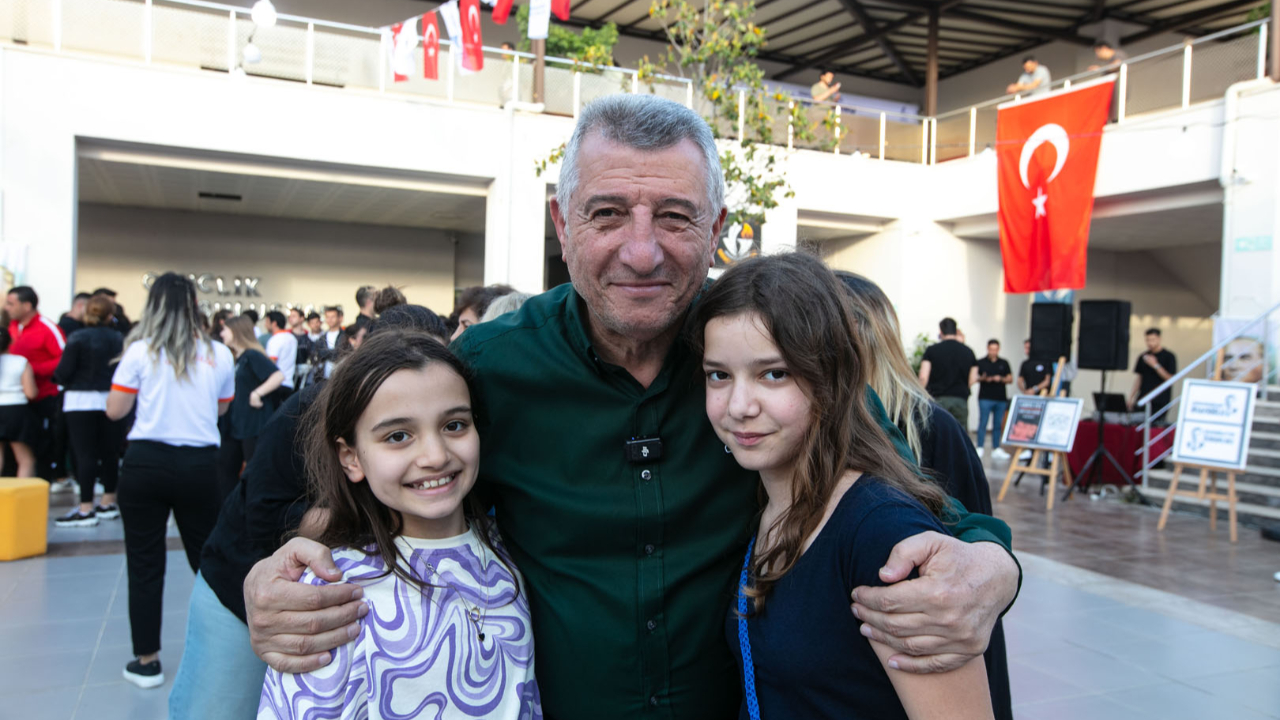 Güzelbahçe’de Gençler Yaza Merhaba Dedi
