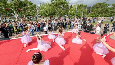 Bayraklı’da gençler Gençlik ve Spor Festivali’nde buluştu