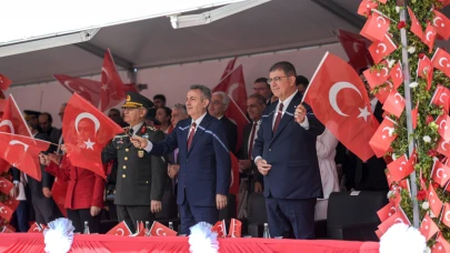 19 Mayıs coşkusu İzmir’i sardı