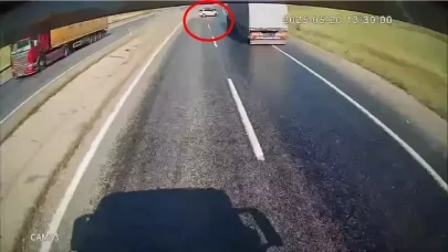 Hatalı sollama yapan sürücü kazaya neden oldu