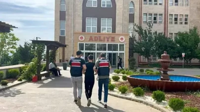Köpeği motosiklete bağlayıp sürükleyen sürücü gözaltına alındı