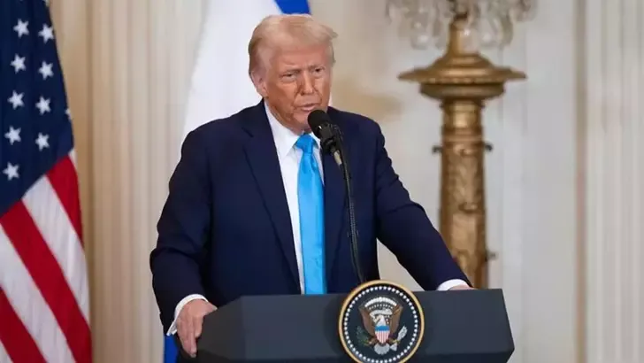 Trump: Müzakereleri Vatikan'da yapmak harika olurdu