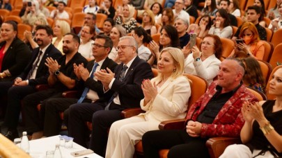 EÜ “Altın Kariyer Buluşması” sanat ve vefayı bir araya getirdi