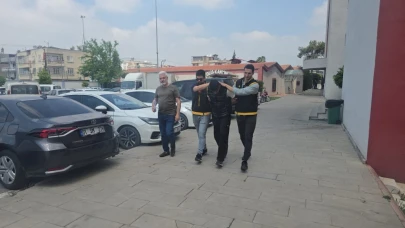 Üç iş yerini soydu, "İş yerlerine bir şeyler sormak için girdim" dedi
