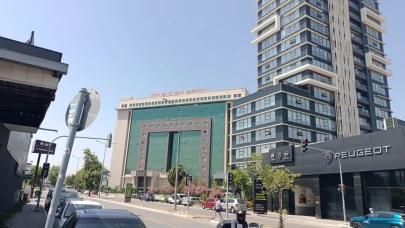 İzmir'de adliyede rüşvet operasyonu
