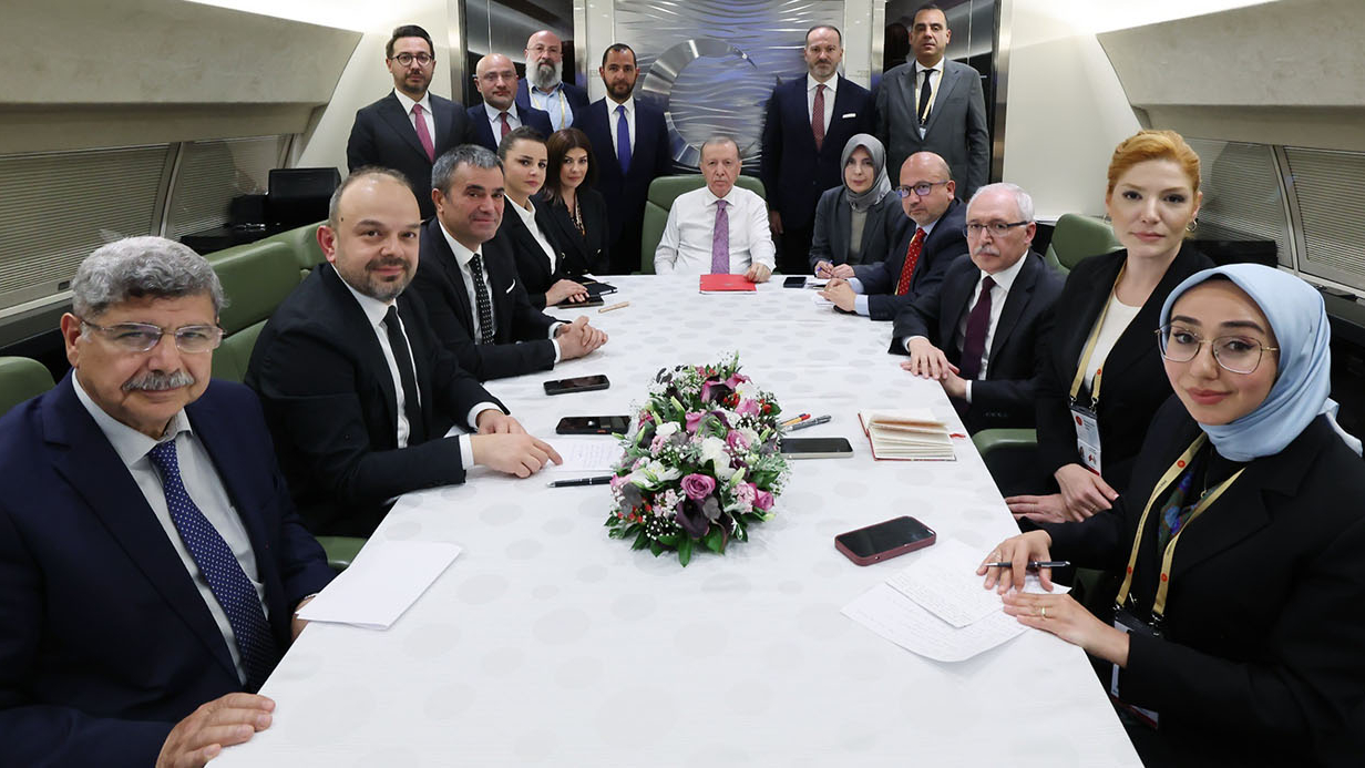 Cumhurbaşkanı Erdoğan: "Yeni anayasayı ülkemiz için istiyoruz, benim aday olma gibi bir derdim yok"