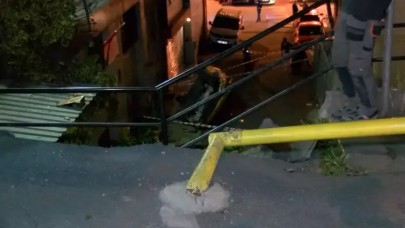 Şişli'de taksi, 10 metreden çıkmaz sokağa uçtu