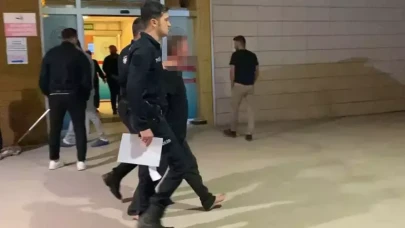 Balta ile sokaklarda dehşet saçan alkollü maganda, polis uyarı ateşiyle yakalandı