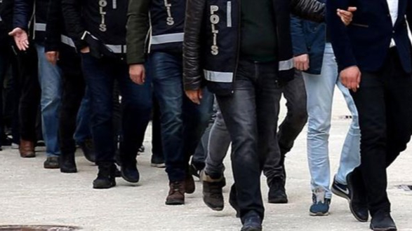 İzmir merkezli 5 ilde FETÖ operasyonu