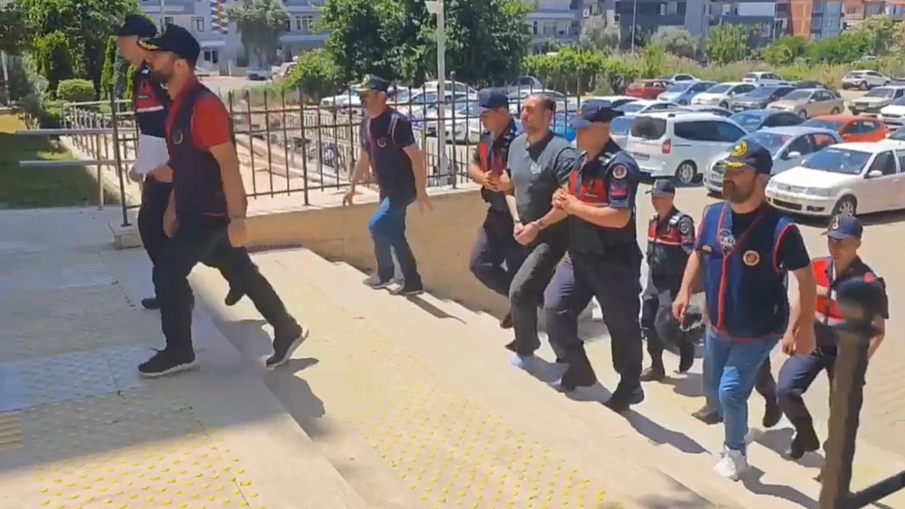 10 ayrı suçtan 124 yıl hapisle aranıyordu, jandarmadan kaçamadı