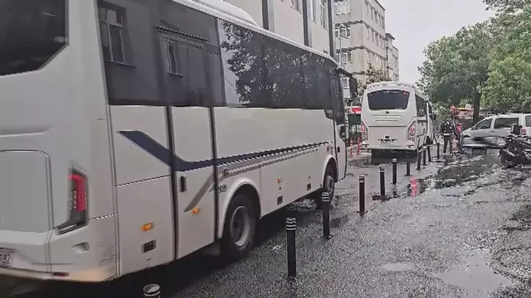 İBB operasyonunda gözaltına alınan 45 şüphelinin ifadeleri alınıyor