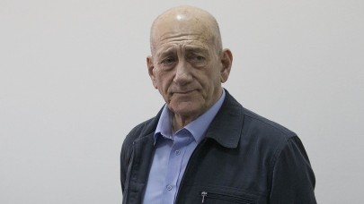 Eski İsrail Başbakanı Olmert: "İsrail'in şu an Gazze'de yaptığı şeyler bir savaş suçu"