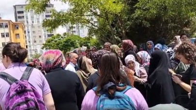 Gaziantep’te skandal: Kantinci Kur’an-ı Kerim sayfalarını tost kağıdı yaptı