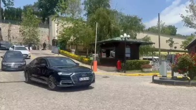 Rusya-Ukrayna heyetleri Çırağan Sarayı'na geldi