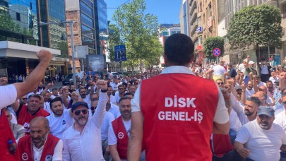 İzmir Büyükşehir'de, grev beşinci gününde işçilerin eylemi sürüyor