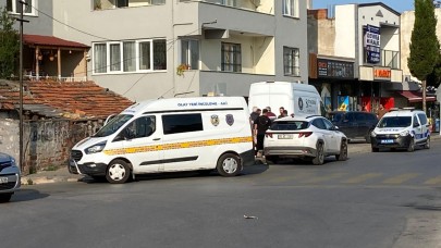 Komşusu olan karı kocayı vurdu kadının durumu ağır