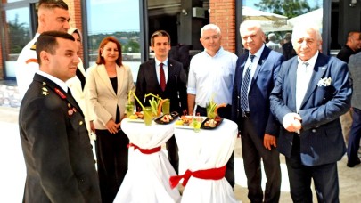 Çeşme'de Kurban Bayramı coşkusu resmi törenle başladı