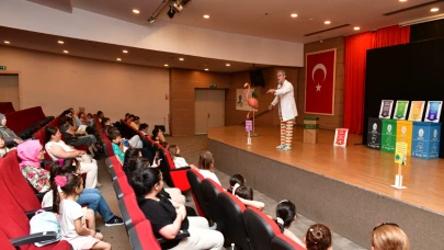 Çiğli’de çocuklara geri dönüşüm bilinci oyunla aşılandı