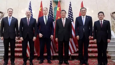 ABD'li ve Çin'li yetkililer, ticaret görüşmeleri için Londra’da bir araya geldi