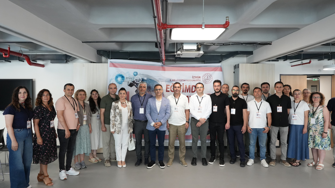 İzmir İl Millî Eğitim Müdürlüğü Tarafından “İzmir’de Eğitimde Yapay Zekâ” Çalıştayı Gerçekleştirildi