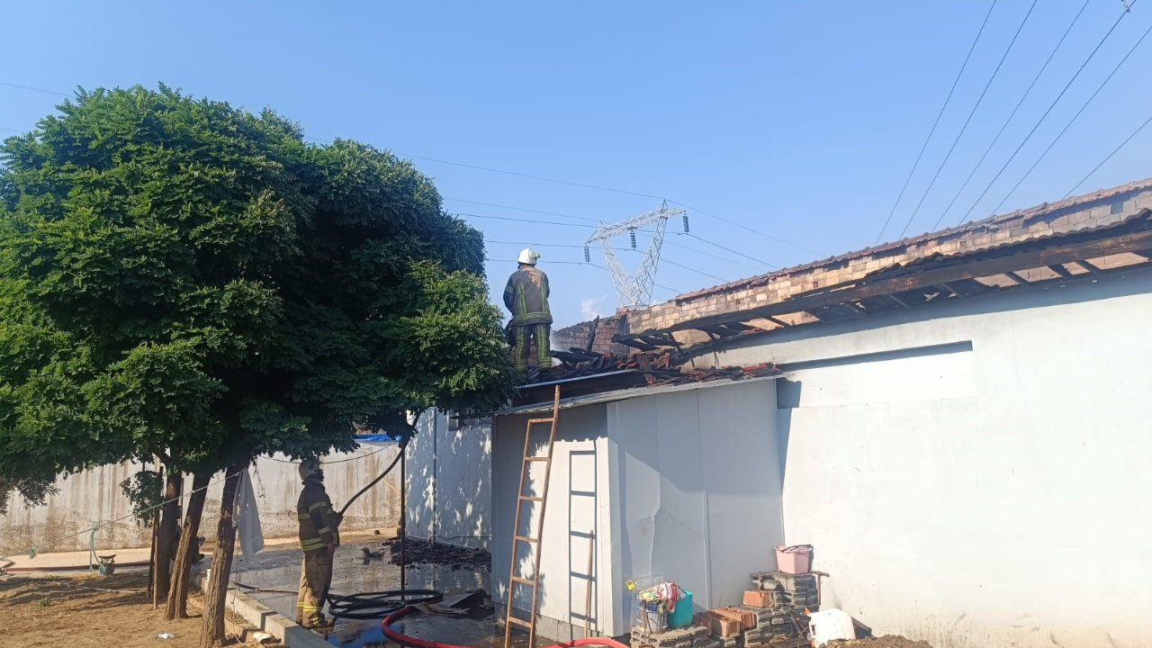 İzmir’de çiftlik yangını: Bebek ağır yaralandı