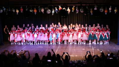 Nar Çiçekleri'nde mezuniyet sevinci