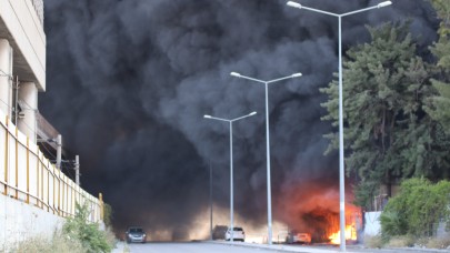 İzmir Valiliğinden depo yangınıyla ilgili açıklama