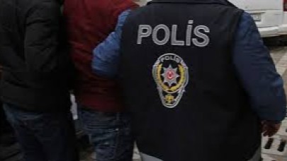 10 yıldır saklanan suç makinesi, polis tarafından enselendi