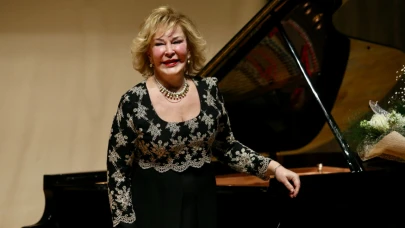 Ünlü piyanist Gülsin Onay, 20 Haziran’da Karşıyaka’da!