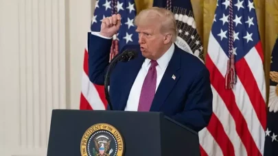 Trump’tan İran'a: Sabrımız tükeniyor, koşulsuz teslim olun