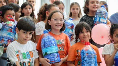 Bucalılar kapakları topluyor engelleri birlikte aşıyor