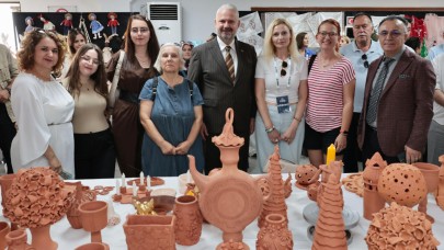 Menemen'de coşkulu kursiyerler buluşması