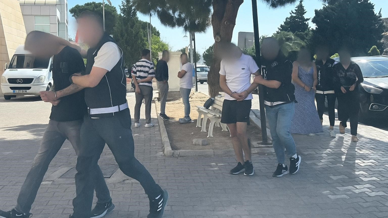 Çeşme'de satışa hazır kokain el geçirildi