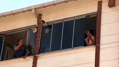 Eşiyle tartıştı, 4 aylık oğlunu pencereden atmaya kalktı
