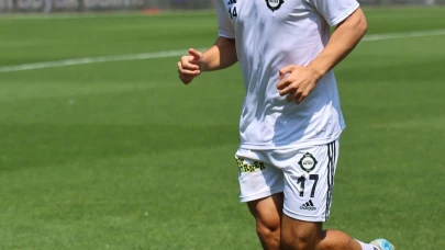 Altay, Emre Tangeldi ile yol ayrımında