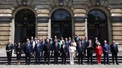 TBMM Başkanı Kurtulmuş, NATO Parlamento Başkanları Zirvesi’nde aile fotoğrafı çekimine katıldı