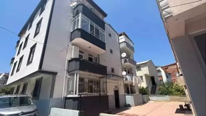 Balkondan düşen Züleyha bebek ağır yaralandı