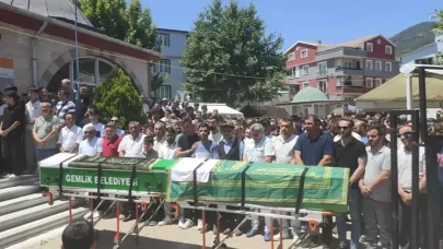 İznik Gölü'nde boğulan 2 kuzen yan yana toprağa verildi